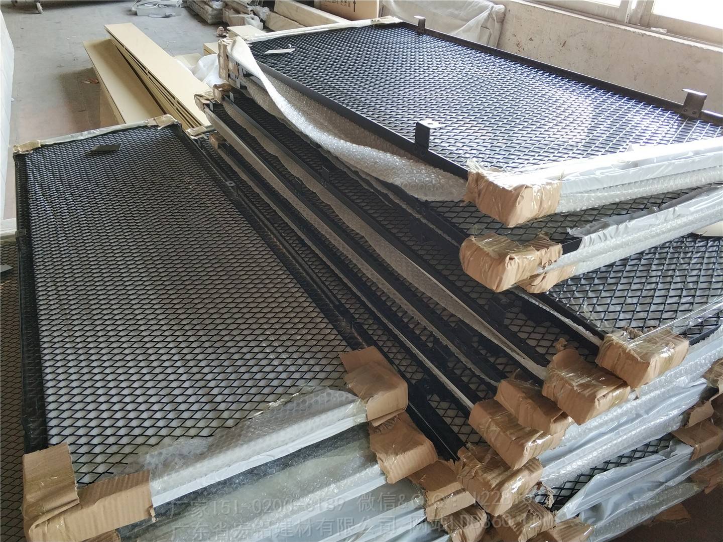 Aluminum pictures