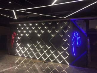 万达IMAX影视城造型墙板+天花铝板