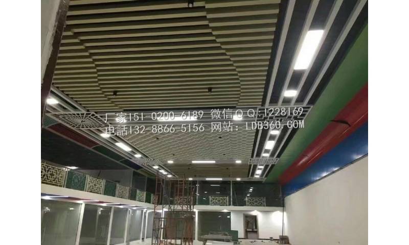 造型吊顶/墙面（黔东南某旅游服务站）