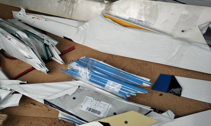 出口卡塔尔-隧道彩色几何造型装饰铝板