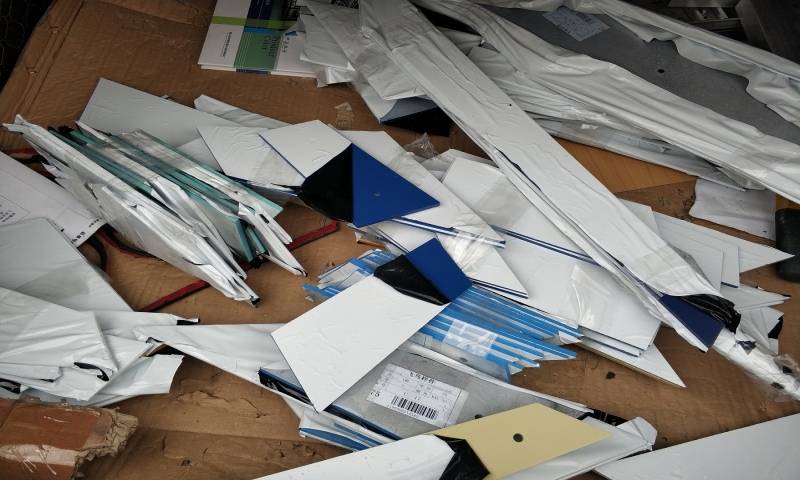 出口卡塔尔-隧道彩色几何造型装饰铝板