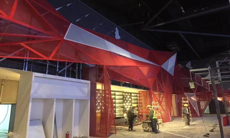 万达IMAX影视城造型墙板+天花铝板