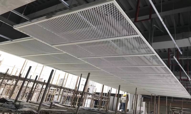紫荆公寓外墙铝网天花，拉网铝单板