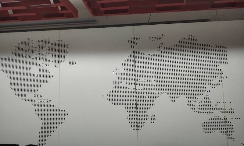 地图冲孔板背景墙