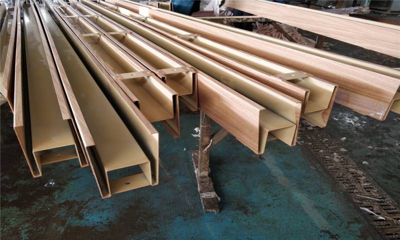 深圳微软办公室吊顶铝通天花