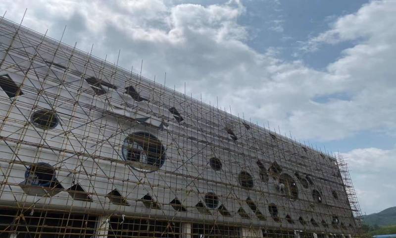 斜排方板窗洞幕墙