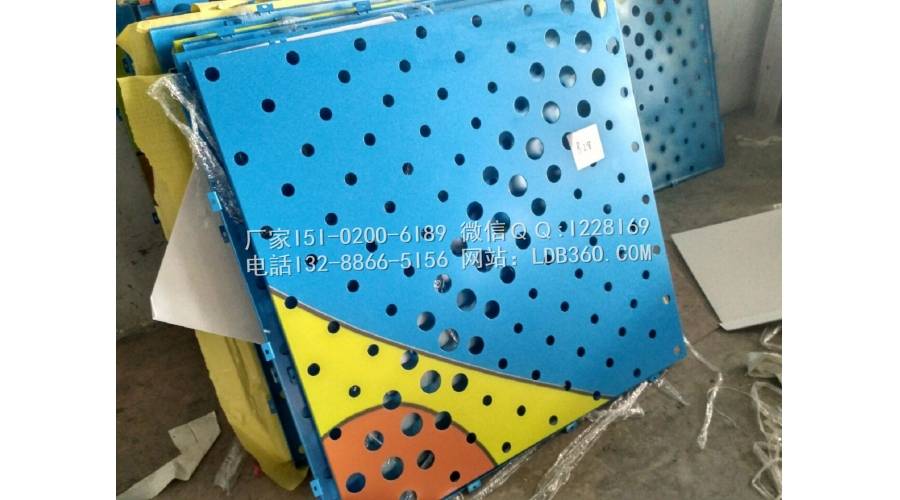 Color painted graphic aluminum veneer